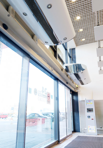 Водяная тепловая завеса Тепломаш КЭВ-110П6131W